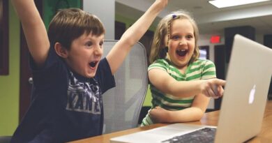 あなたはナルシストか、自尊心の高い子供を育てていますか？