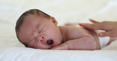 La verdadera razón por la que algunos recién nacidos son muy peludos