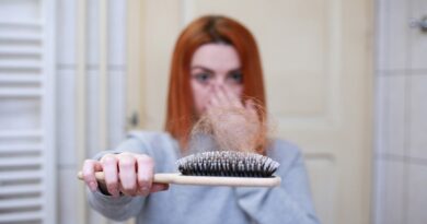 Причины, по которым волосы перестают расти и становятся тонкими