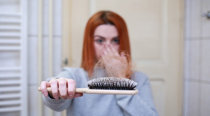 Razones por las que el pelo deja de crecer y adelgaza