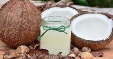 ココナッツオイルが歯と歯茎にもたらす効果