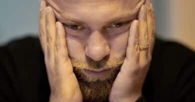 Måter å håndtere depresjon hos gründere på